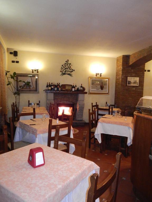 Risthotel Pizzeria Italia Godiasco 外观 照片