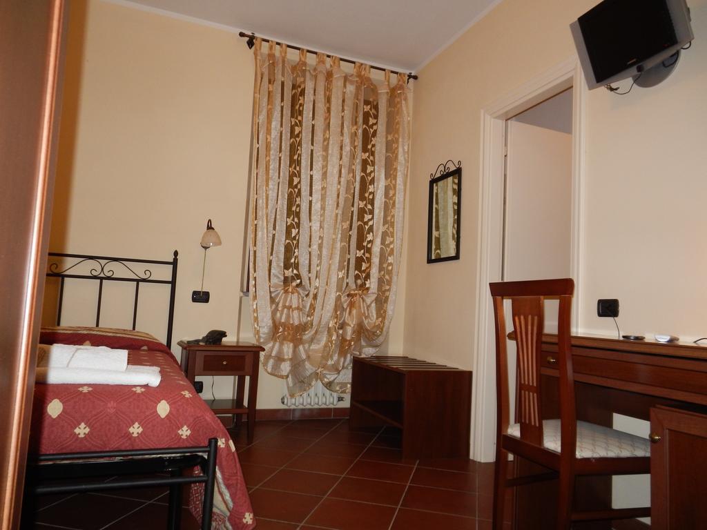 Risthotel Pizzeria Italia Godiasco 客房 照片