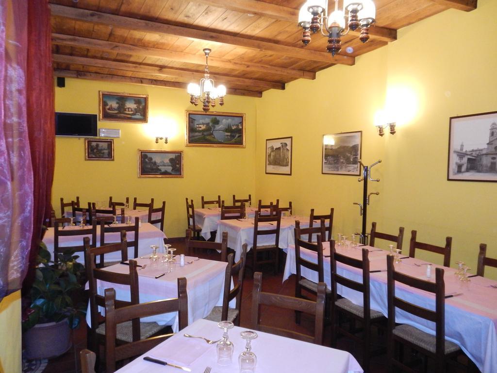Risthotel Pizzeria Italia Godiasco 外观 照片